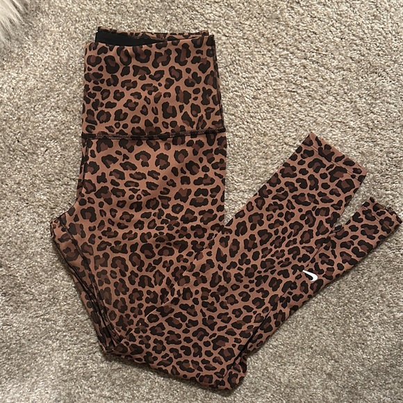 Leopard Print Leggings - Picture 1 of 1